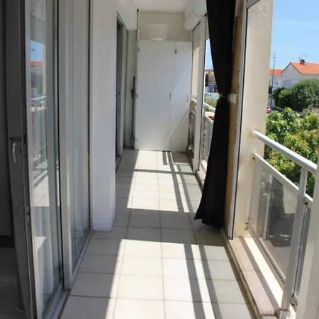 Apartment Bright 3 Minutes From The Fleury (Aude)